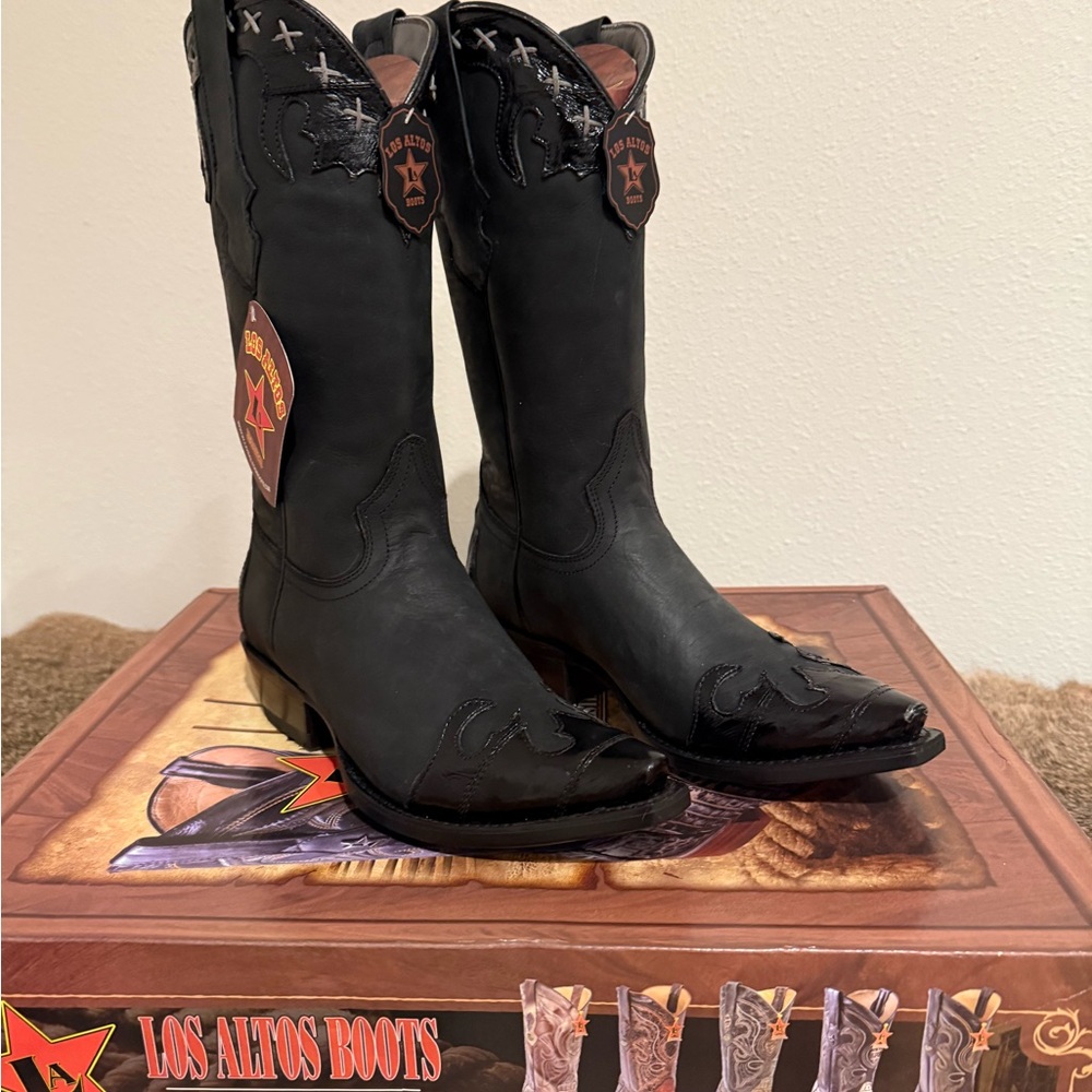 New! Women’s Los Altos Black Heeled Boots for  size 7.5